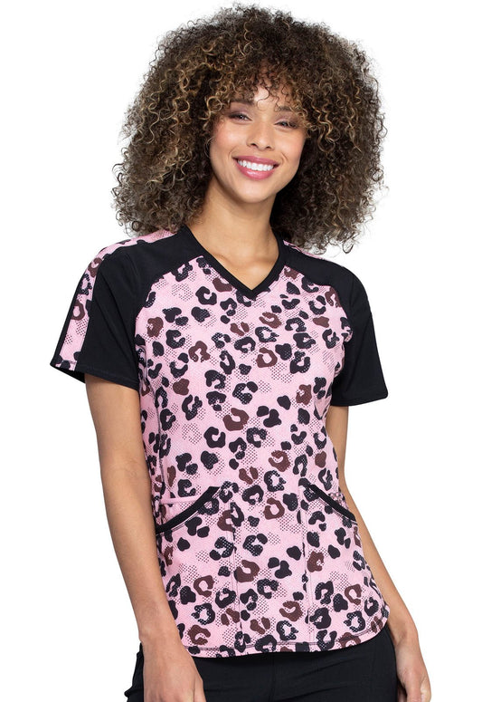 Abstract Print V Neck Scrub Top CK656 CASO - Scrubs Select